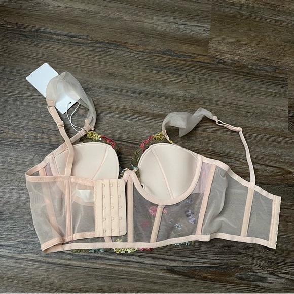 NWT Boutique Floral Embroidered Corset Top - Picture 7 of 9